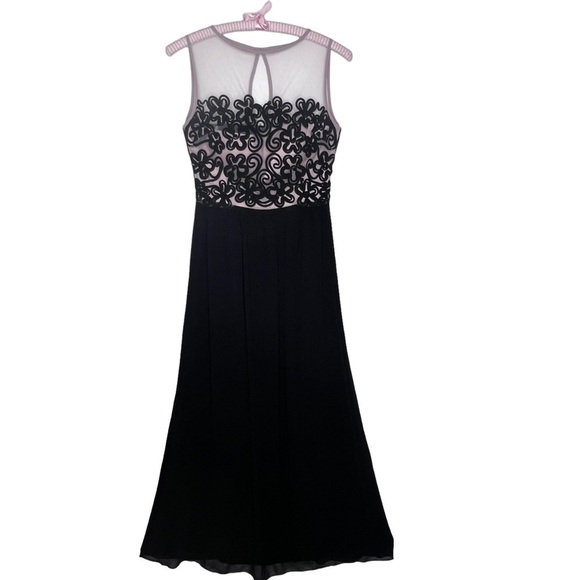 Little Mistress Black Sleeveless Embroidered Illusion Formal Gown Dress Sz 4 NWT - Picture 15 of 16